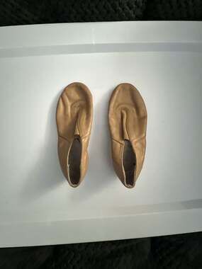 Bloch Tan Leather Slip-On Jazz Dance Shoes